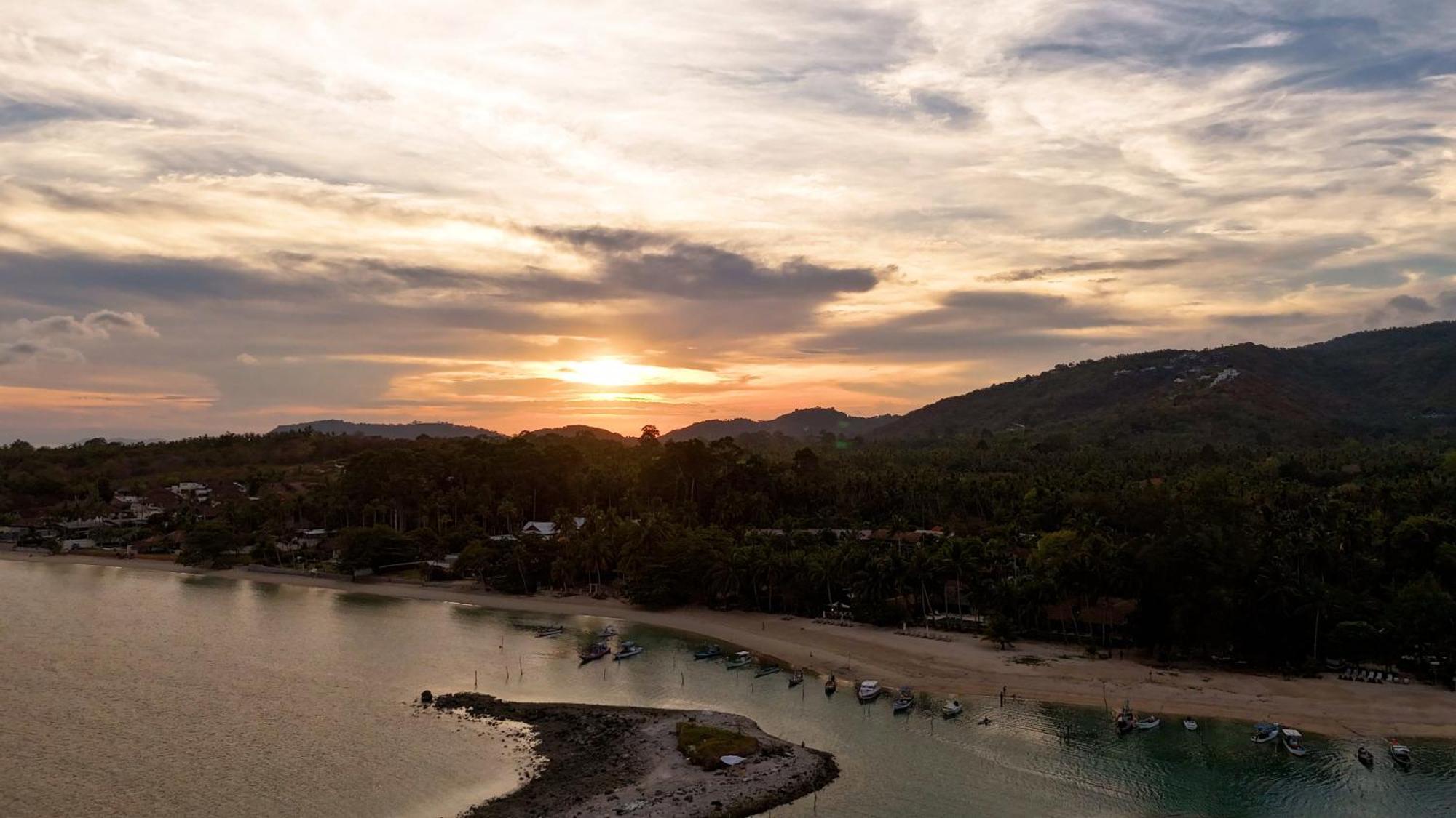 Готель Samahita Retreat Laem Sor Екстер'єр фото